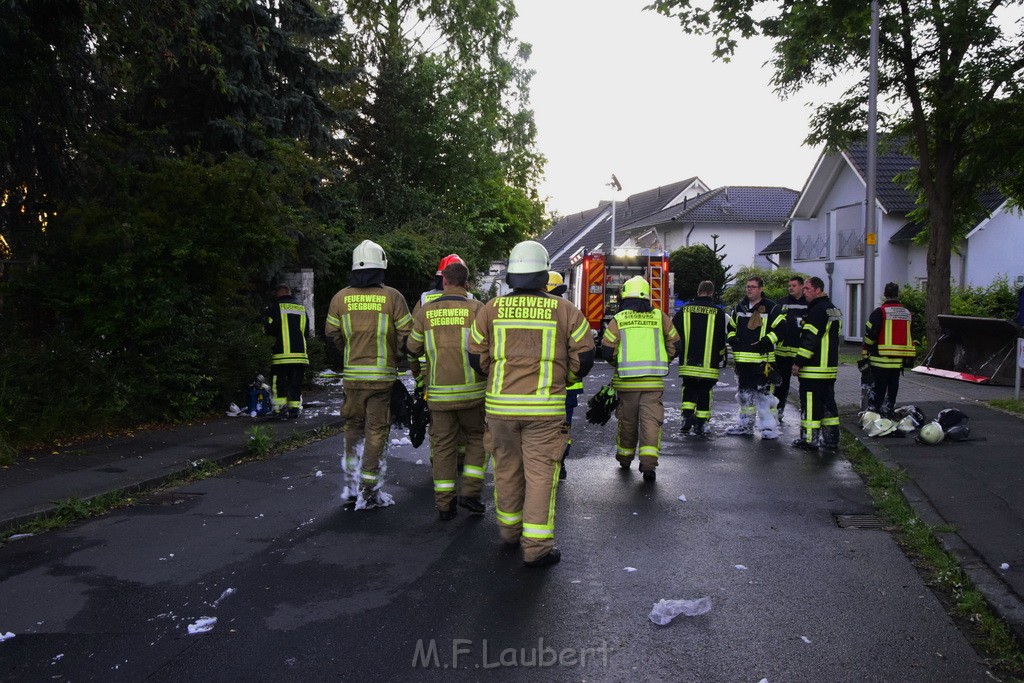 Grossfeuer Einfamilienhaus Siegburg Muehlengrabenstr P0806.JPG - Miklos Laubert